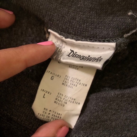 Cute Mickey Mouse Graphic ❤️💜 - Picture 4 of 4